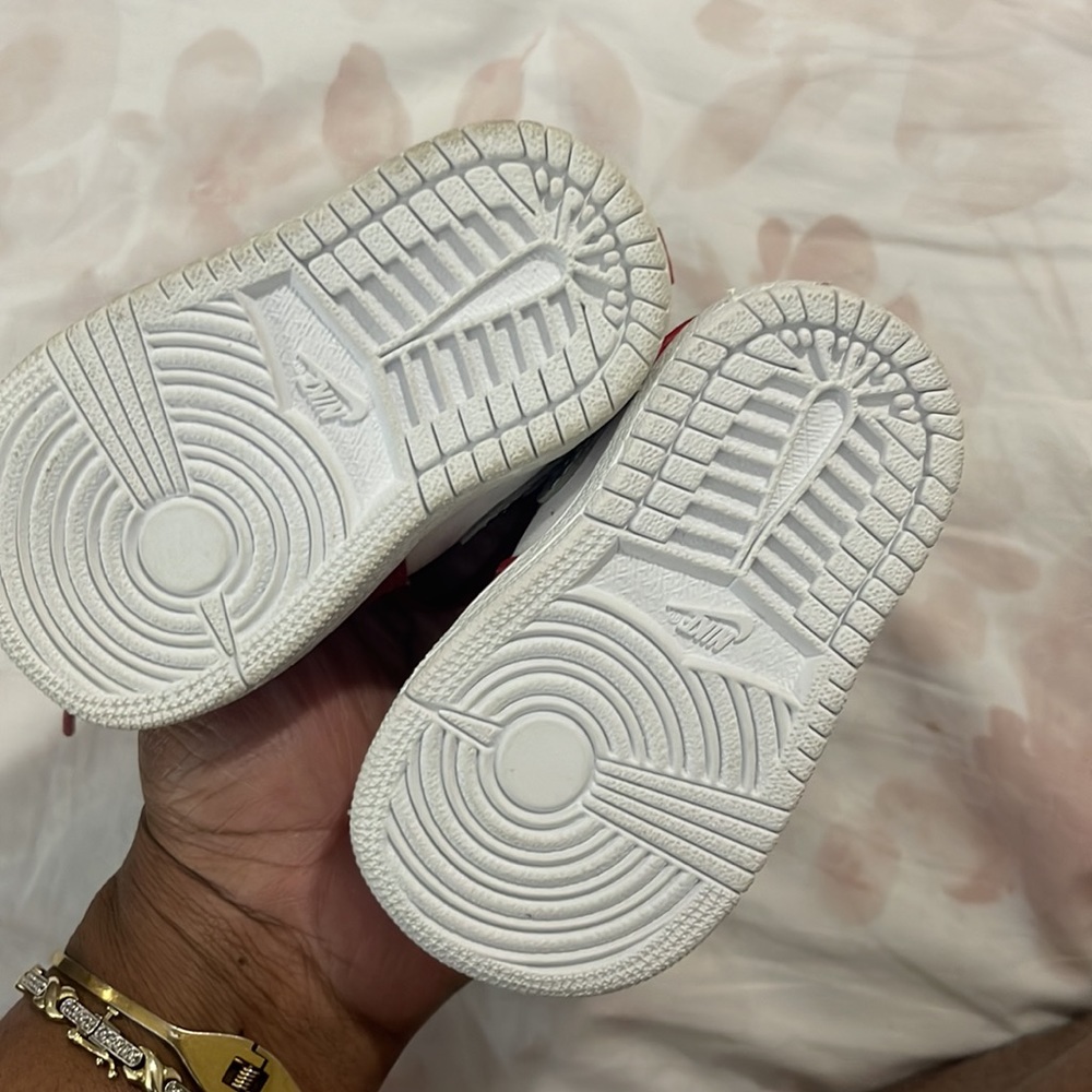 Jordan 1s - Picture 2 of 2